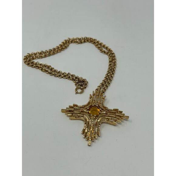 Vintage Sarah Coventry Gold Tone Cross with Amber Rhinestone - Picture 7 of 9